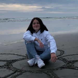 Meet your Posher, Sophia